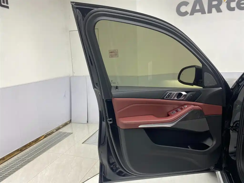 BMW X5 2023 xDrive 30Li M Sports Package купить на сайте DeffCars