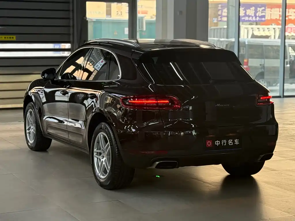 Macan 2017 Macan 2.0T купить на сайте DeffCars