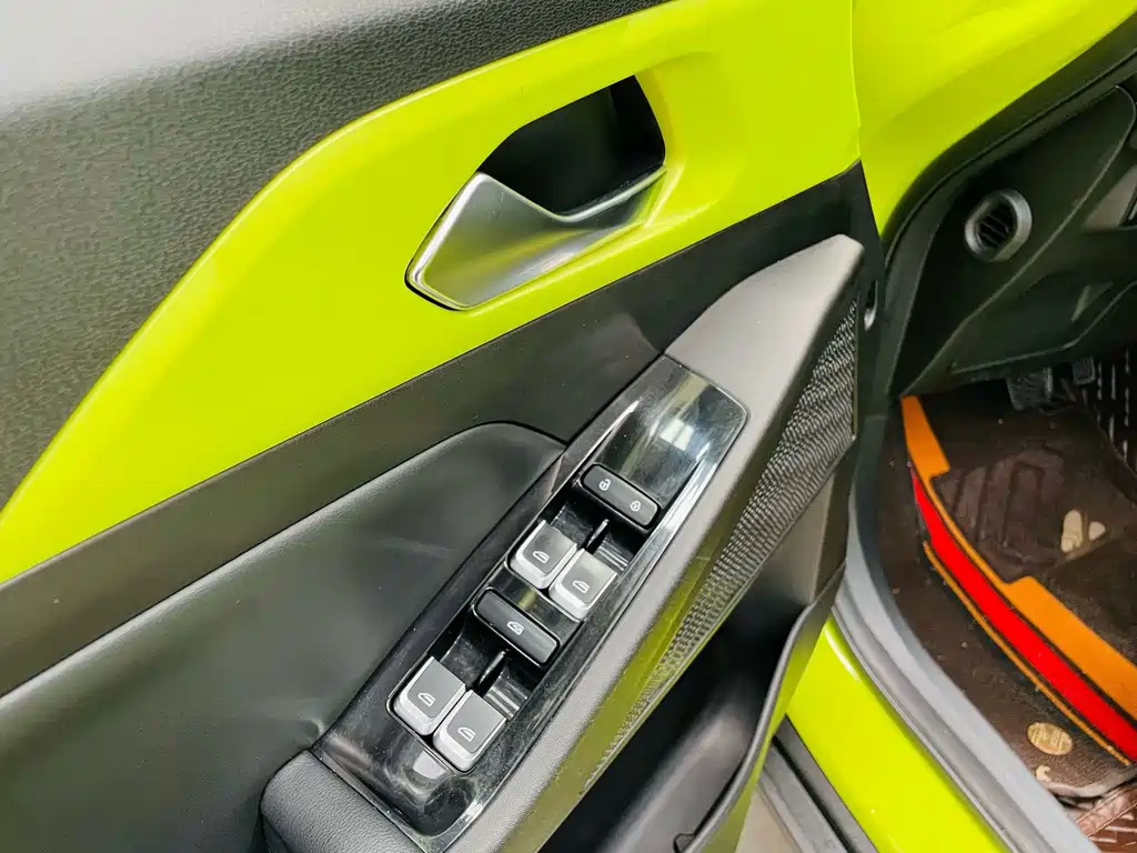 Geely Geometry E Firefly 2023 model 401KM Thunder Tiger 5 seats купить на сайте DeffCars