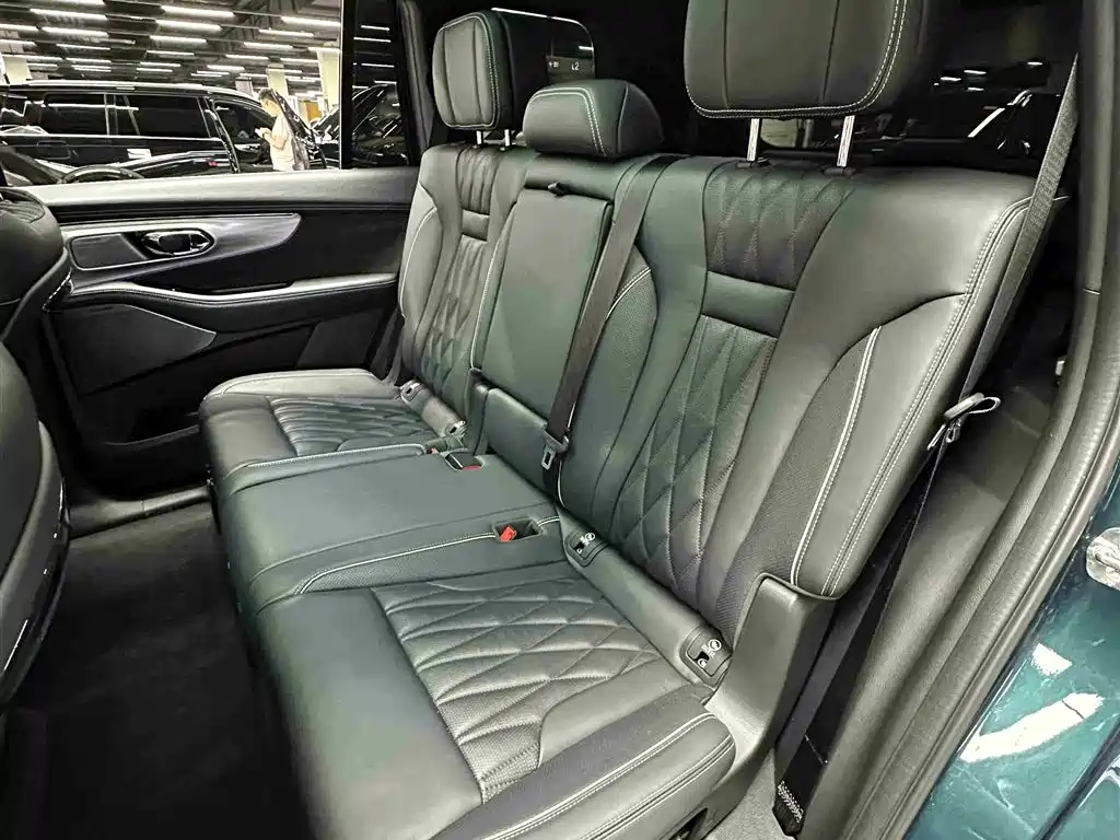 Trumpchi GS8 2022 Pilot Series 2.0TGDI 4WD Supreme Edition (seven seats) купить на сайте DeffCars