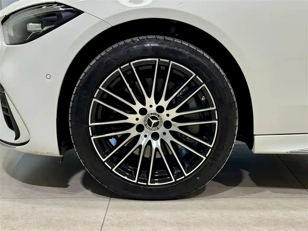 Mercedes-Benz C-Class 2025 facelift C 260 L sports version купить на сайте DeffCars