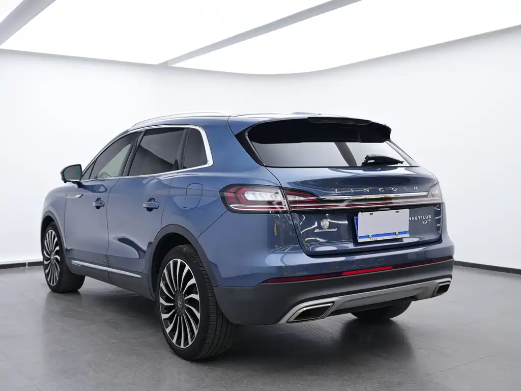 Voyager 2021 2.7T 4WD Presidential Edition купить на сайте DeffCars