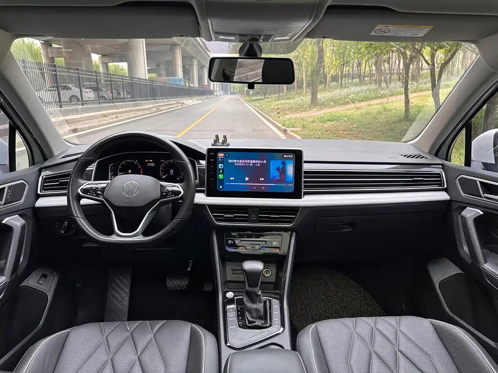 Tiguan L 2023 330TSI automatic two-wheel drive smart version купить на сайте DeffCars