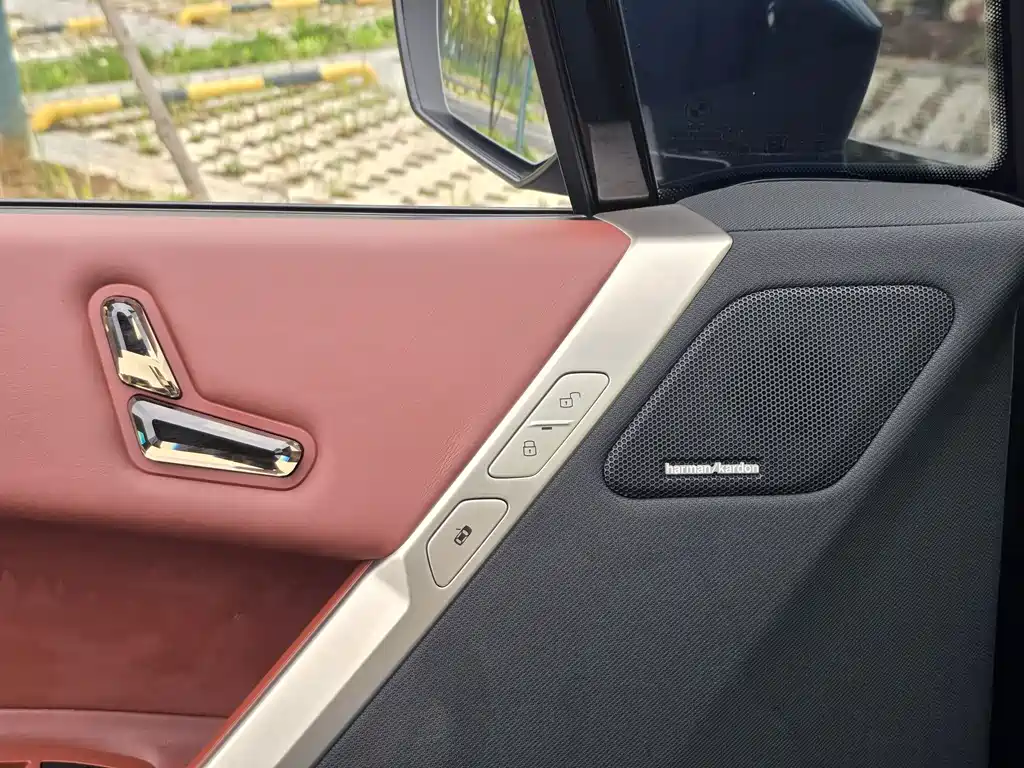 BMW iX 2022 xDrive50 купить на сайте DeffCars