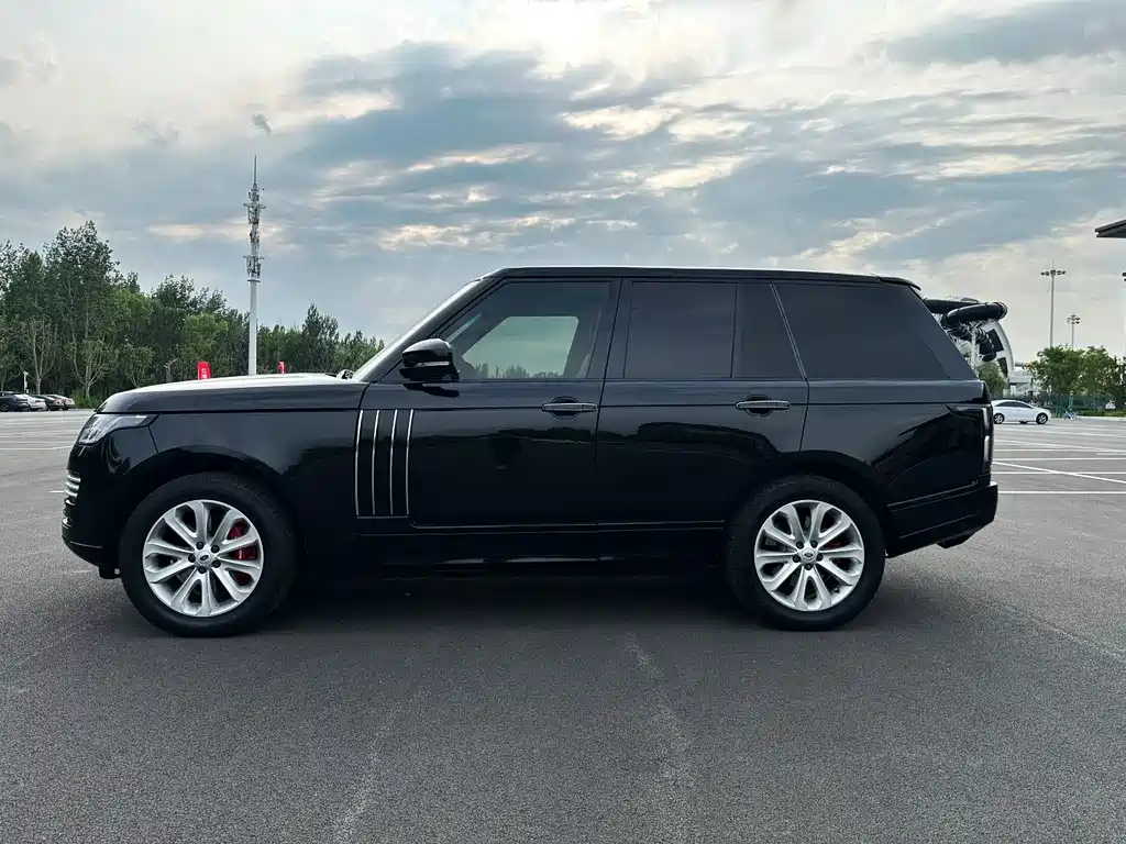 Range Rover 2012 5.0 NA V8 купить на сайте DeffCars