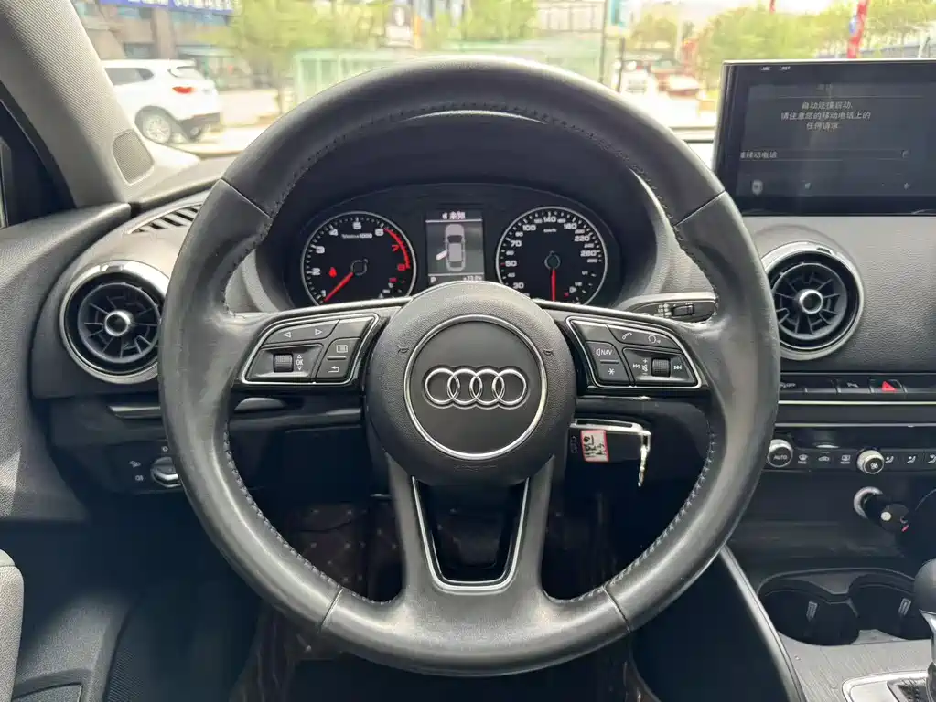 Audi A3 2019 Limousine 35 TFSI Sports National V купить на сайте DeffCars