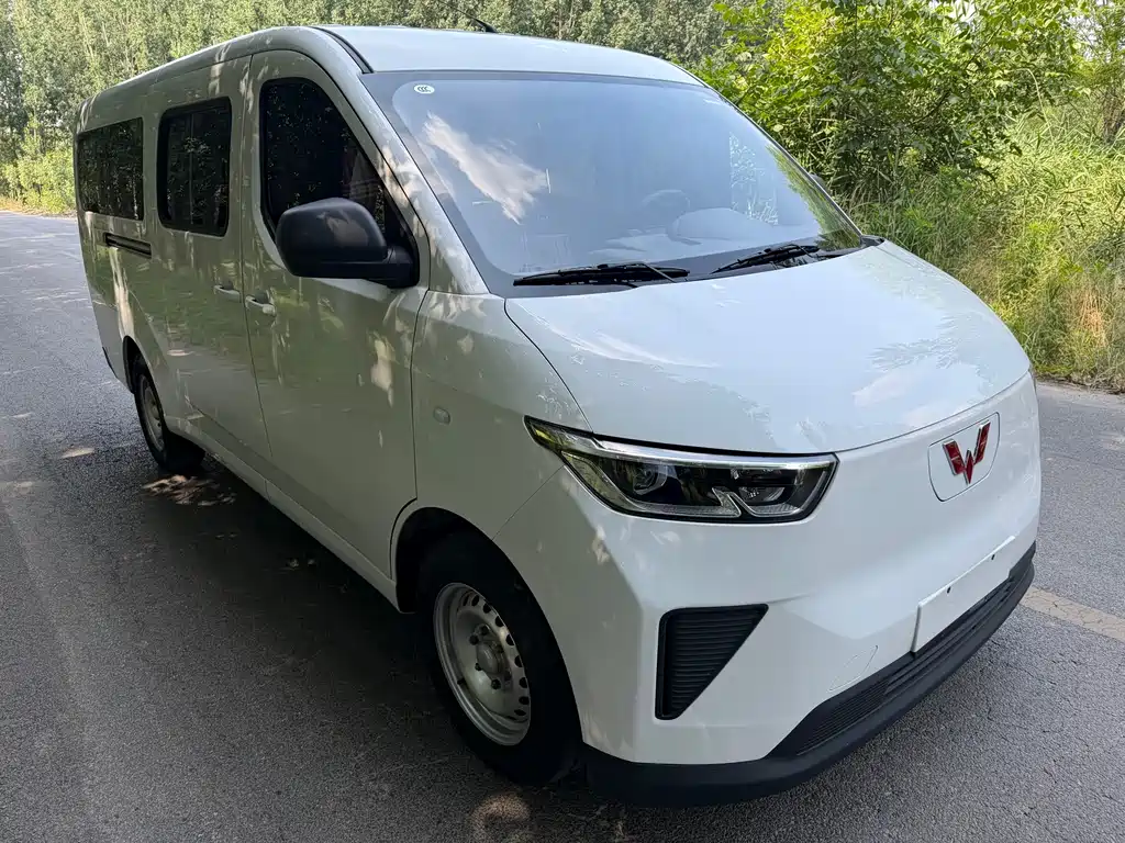 Yangguang 2024款 300km 舒适型客车版 60kW купить на сайте DeffCars