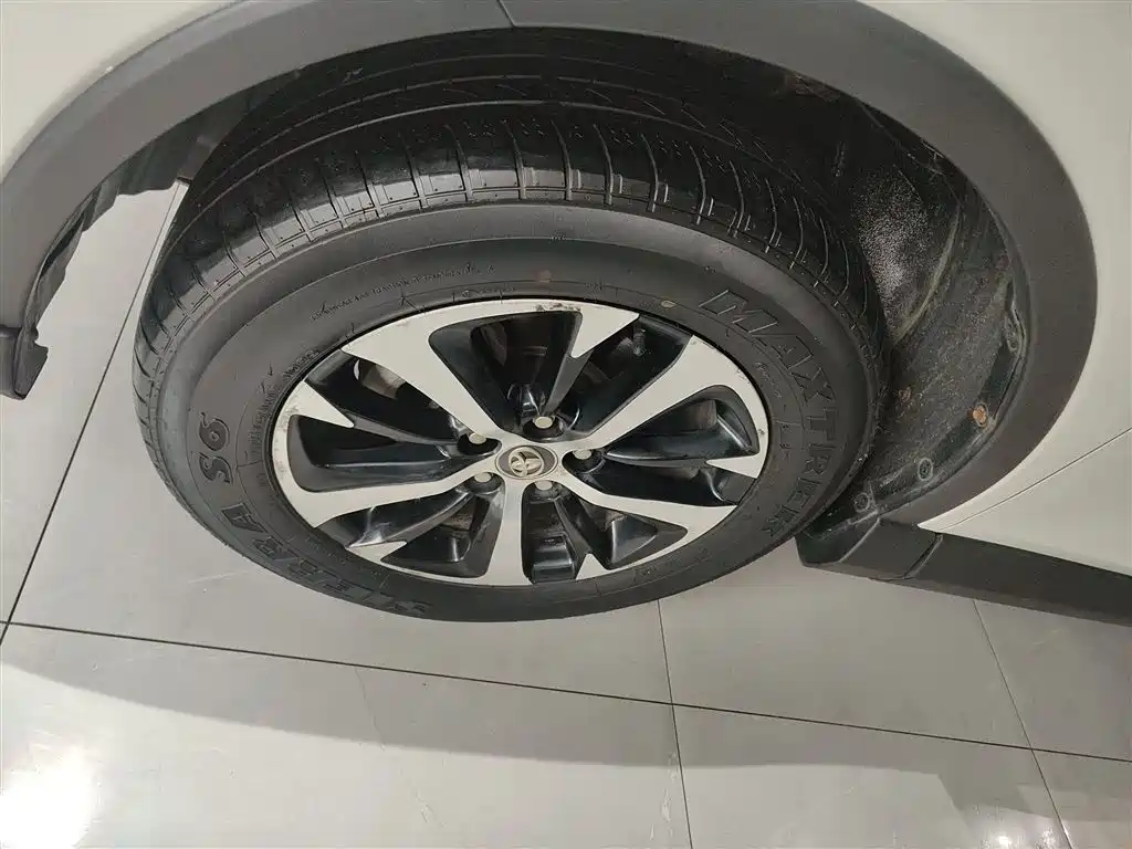 RAV4 Rongfang 2016 2.0L CVT two-wheel drive comfort version National V купить на сайте DeffCars