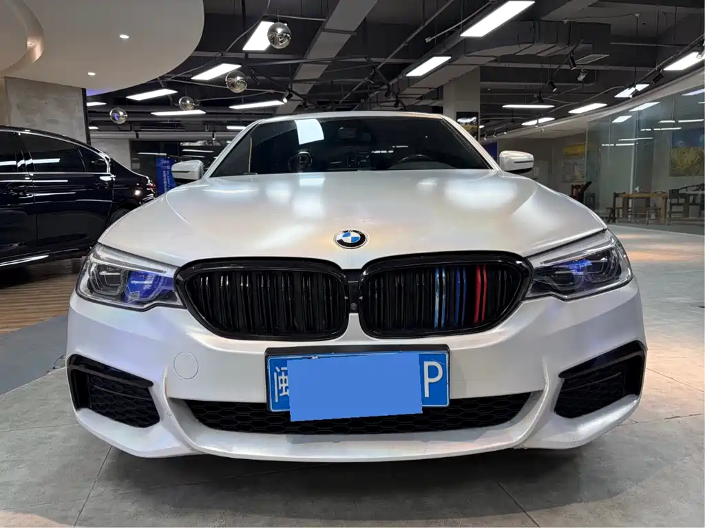 BMW 5 Series 2020 530Li Leading M Sports Package купить на сайте DeffCars