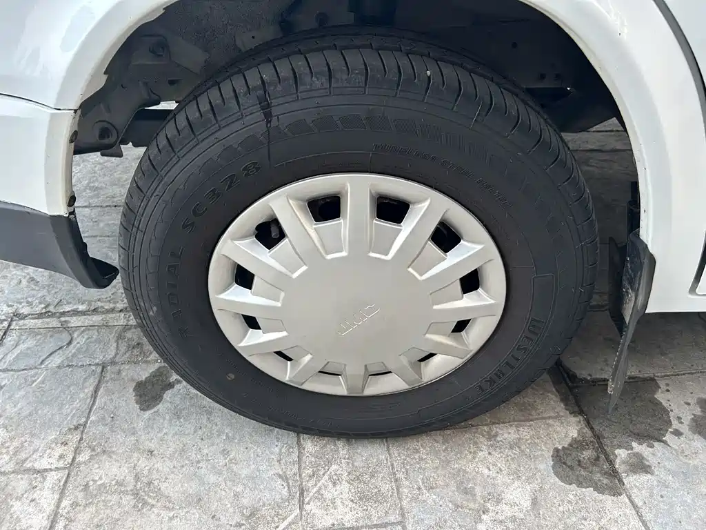 Teshun 2019 2.8T commercial short-axle mid-top 6-seater National VI JX493 купить на сайте DeffCars