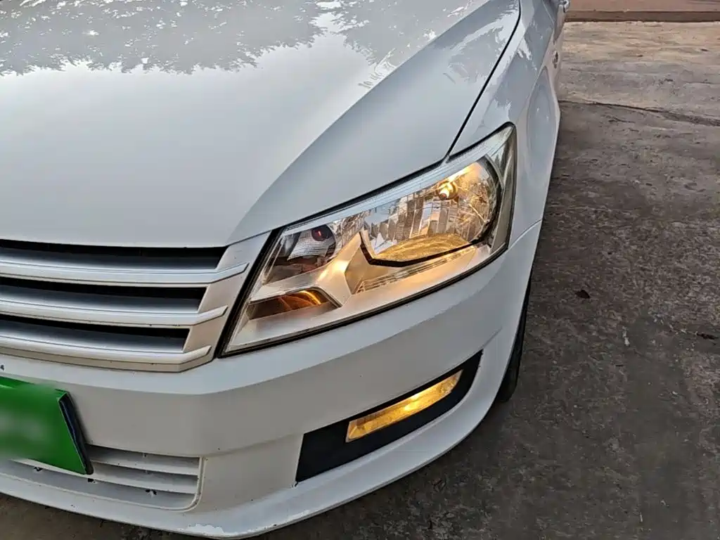 SANTANA 2015 1.4L manual fashion version купить на сайте DeffCars