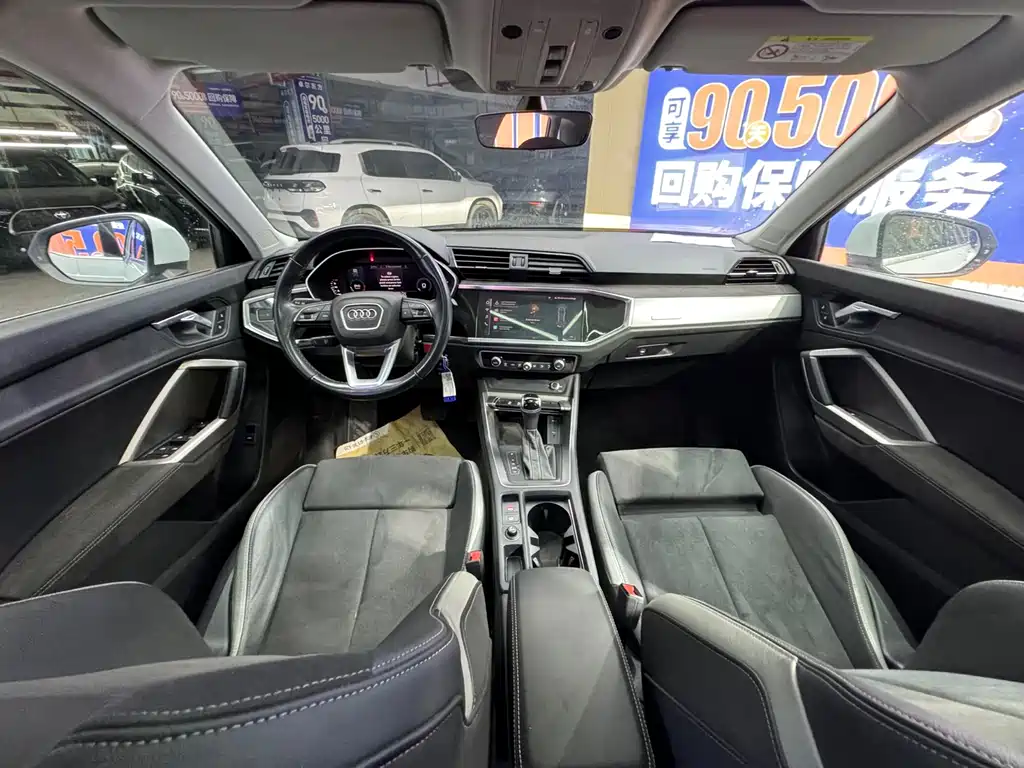 Audi Q3 2022 35 TFSI aggressive and dynamic купить на сайте DeffCars