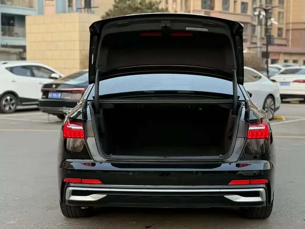 Audi A6L 2023 40 TFSI luxury and dynamic model купить на сайте DeffCars