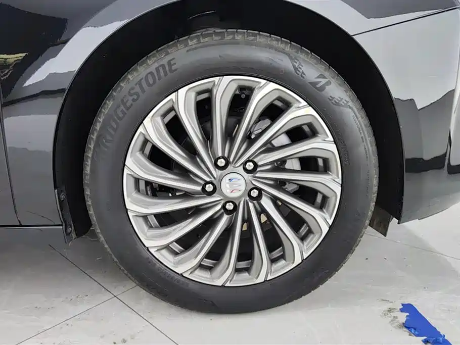 LaCrosse 2023 28T Yuezun Edition купить на сайте DeffCars
