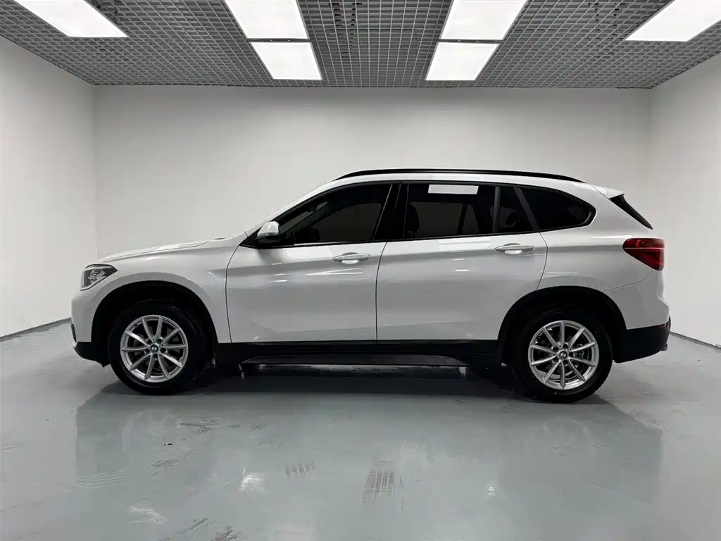 BMW X1 2019 sDrive18Li Fashion Model купить на сайте DeffCars