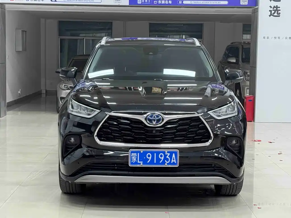 Highlander 2022 dual engine 2.5L four-wheel drive extreme version 7 seats купить на сайте DeffCars