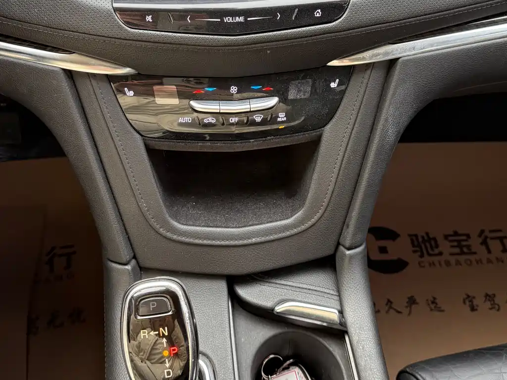 Cadillac XT5 2016 25T luxury model купить на сайте DeffCars