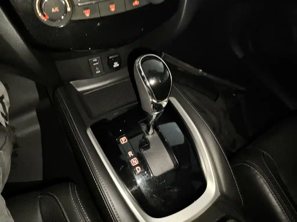 X-Trail 2017 2.0L CVT Comfort Edition 2WD купить на сайте DeffCars