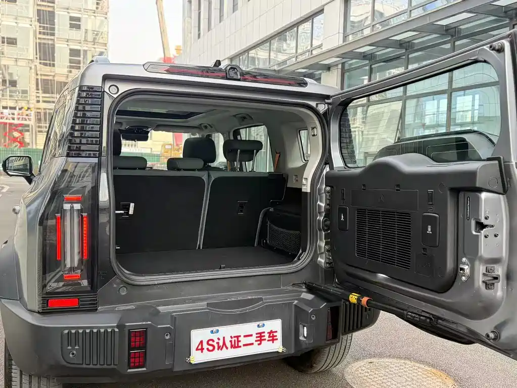 Jietu Traveler 2023 2.0T four-wheel drive crossover PRO купить на сайте DeffCars