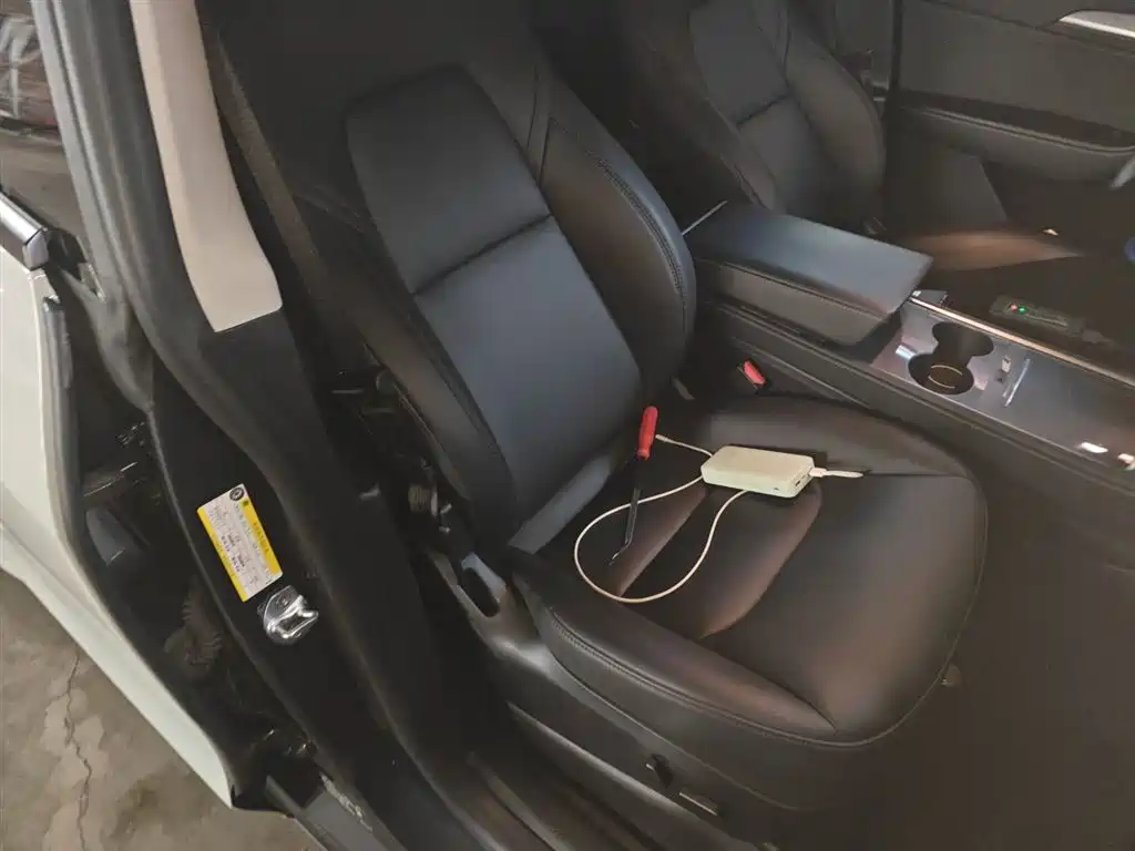 Model Y 2024 rear-wheel drive version купить на сайте DeffCars