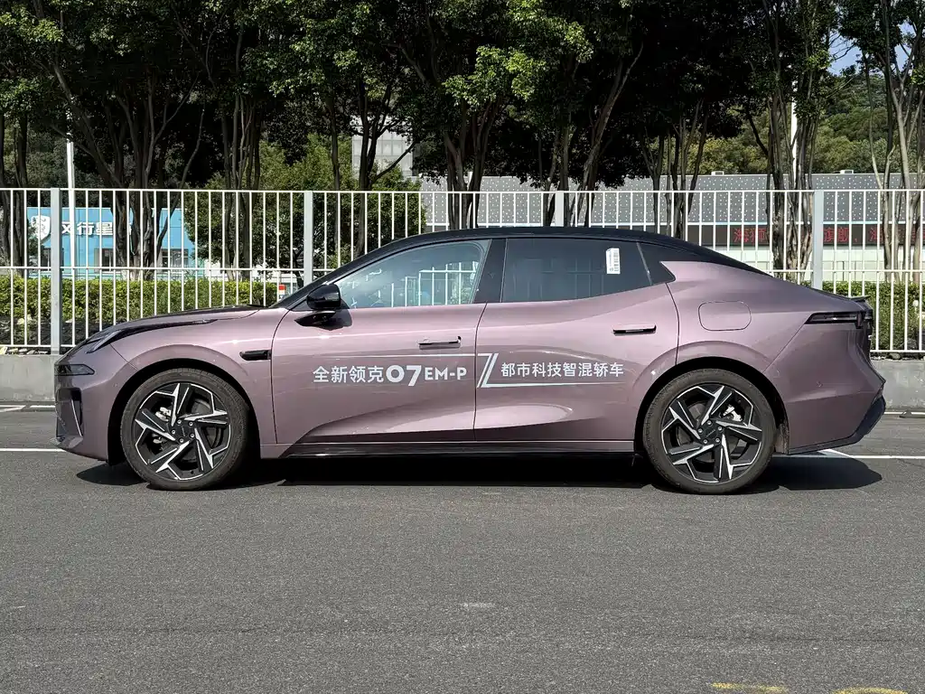 Lynk & Co 07 EM-P 2026 model 126 long battery life Ultra H7 купить на сайте DeffCars