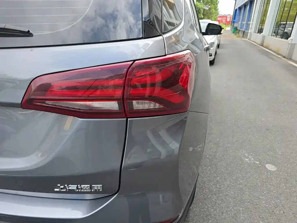 Equinox 2022 535T Mercedes-Benz Edition купить на сайте DeffCars