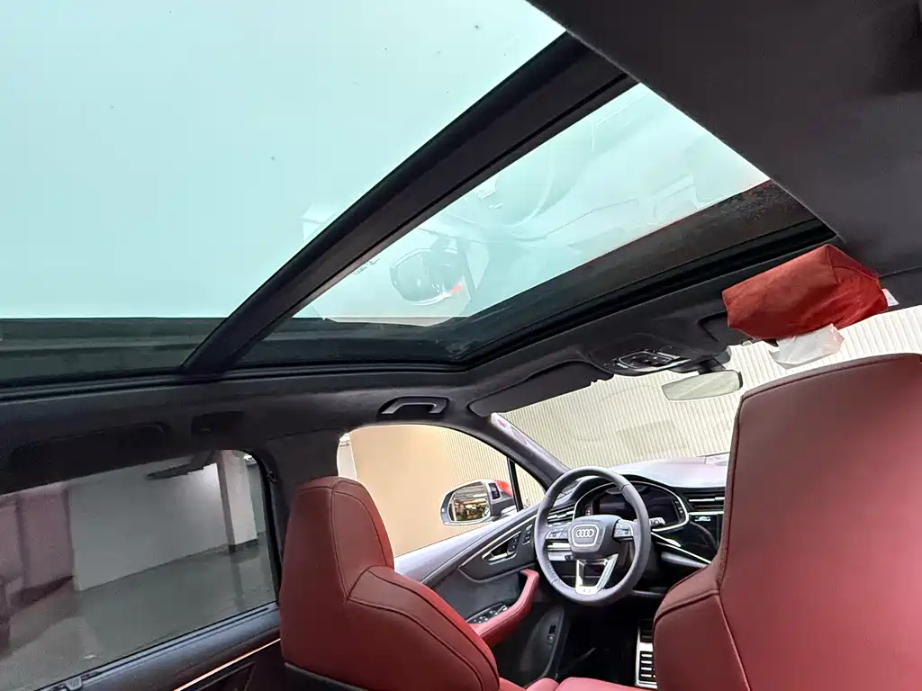 Audi SQ7 2024 4.0 TFSI купить на сайте DeffCars