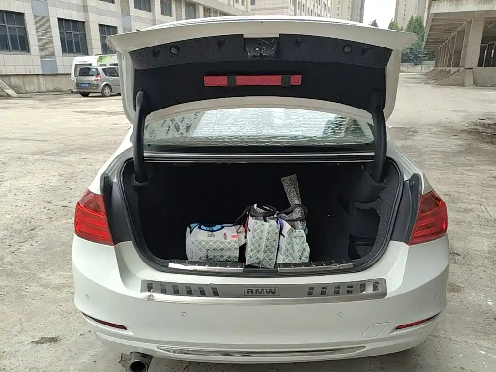 BMW 3 Series 2015 320Li Fashion Model купить на сайте DeffCars