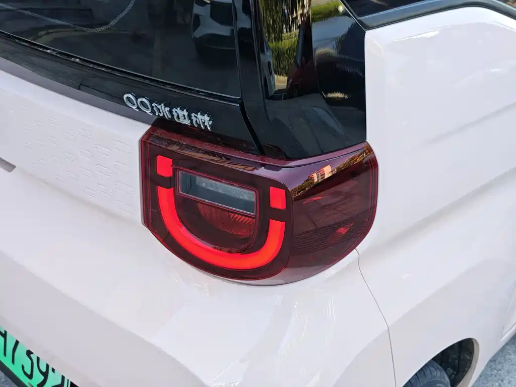 QQ Ice Cream 2022 170km Sundae Lithium Iron Phosphate купить на сайте DeffCars