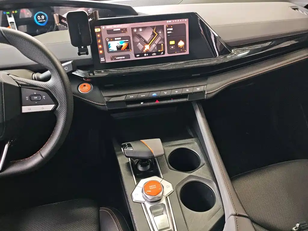 Changan UNI-V 2022 1.5T Excellent Type купить на сайте DeffCars