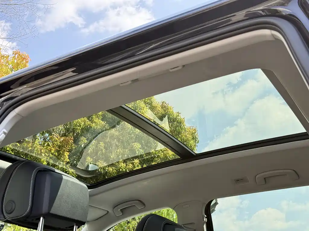 Touron 2024 380TSI four-wheel drive luxury version купить на сайте DeffCars