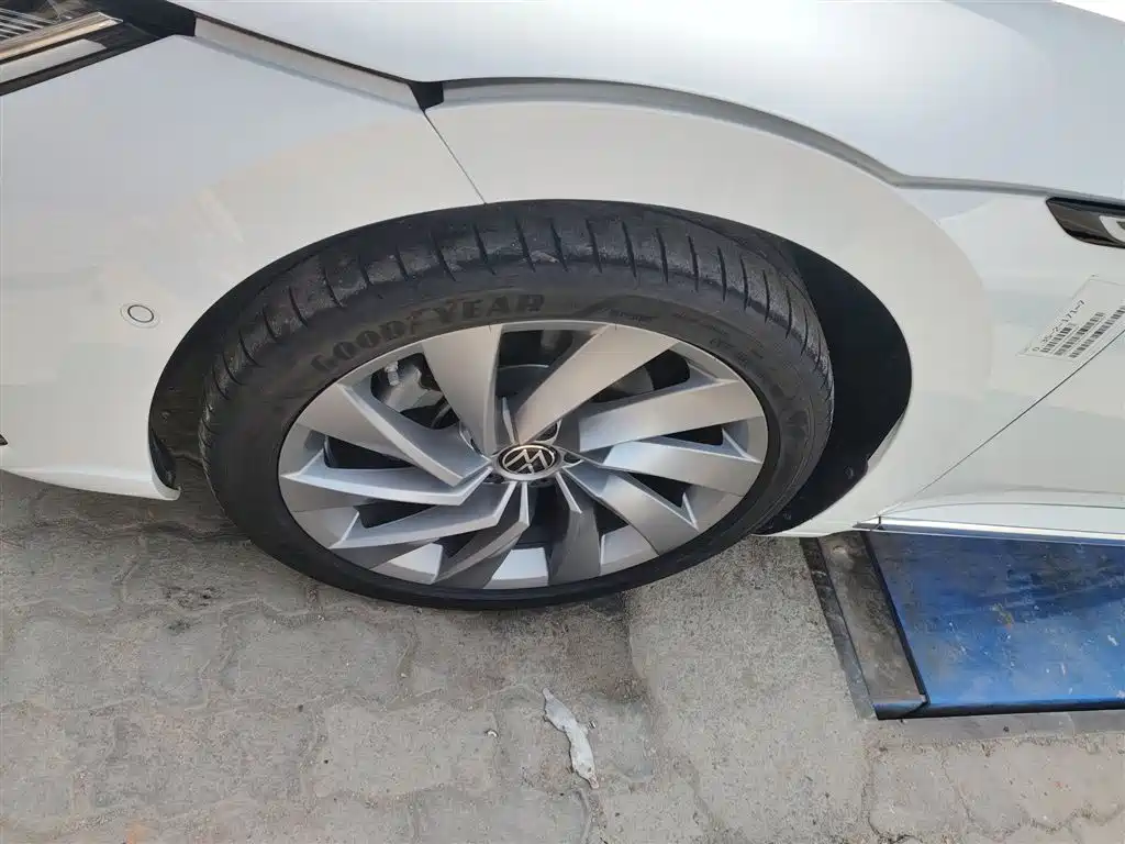 FAW-Volkswagen CC 2021 380TSI eye-catching version купить на сайте DeffCars