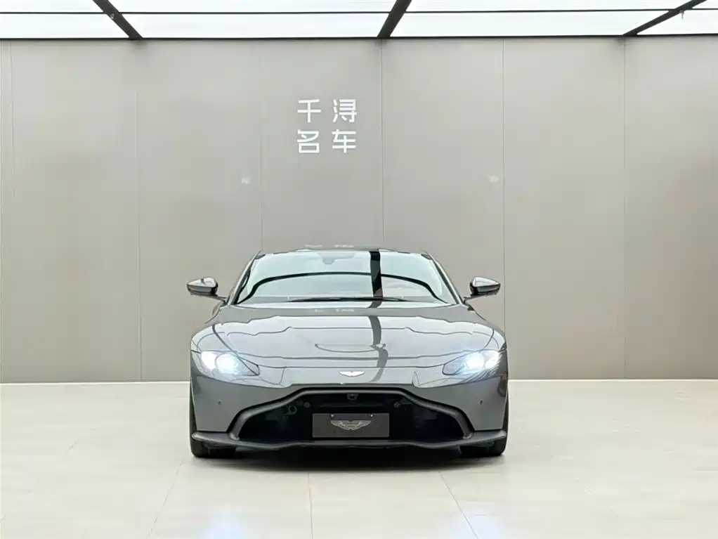 V8 Vantage 2018 4.0T V8 Coupe купить на сайте DeffCars
