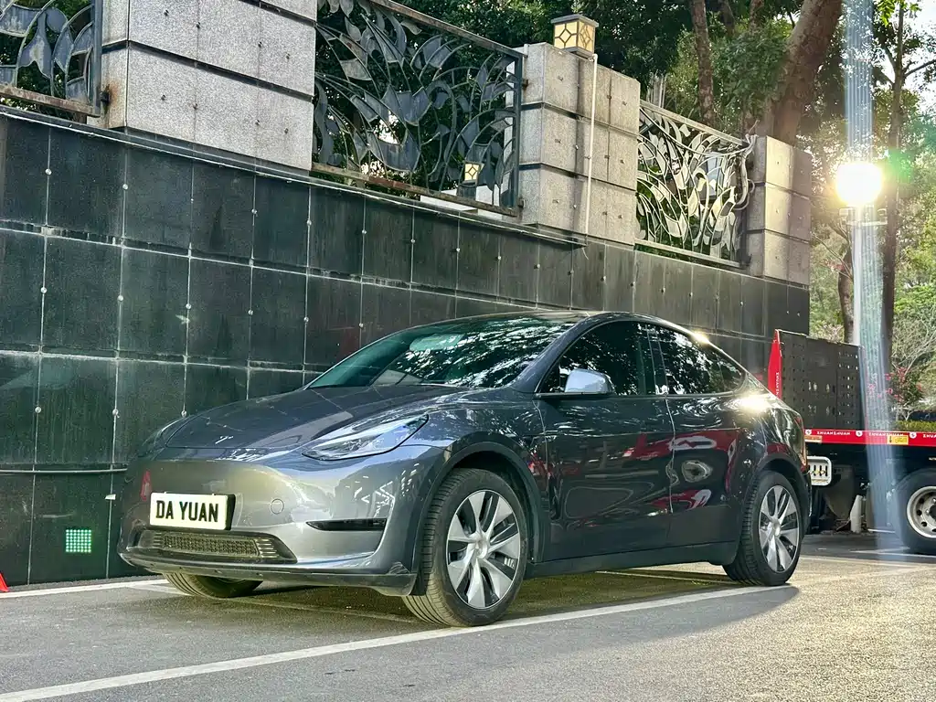Model Y 2022 facelift rear-wheel drive version купить на сайте DeffCars