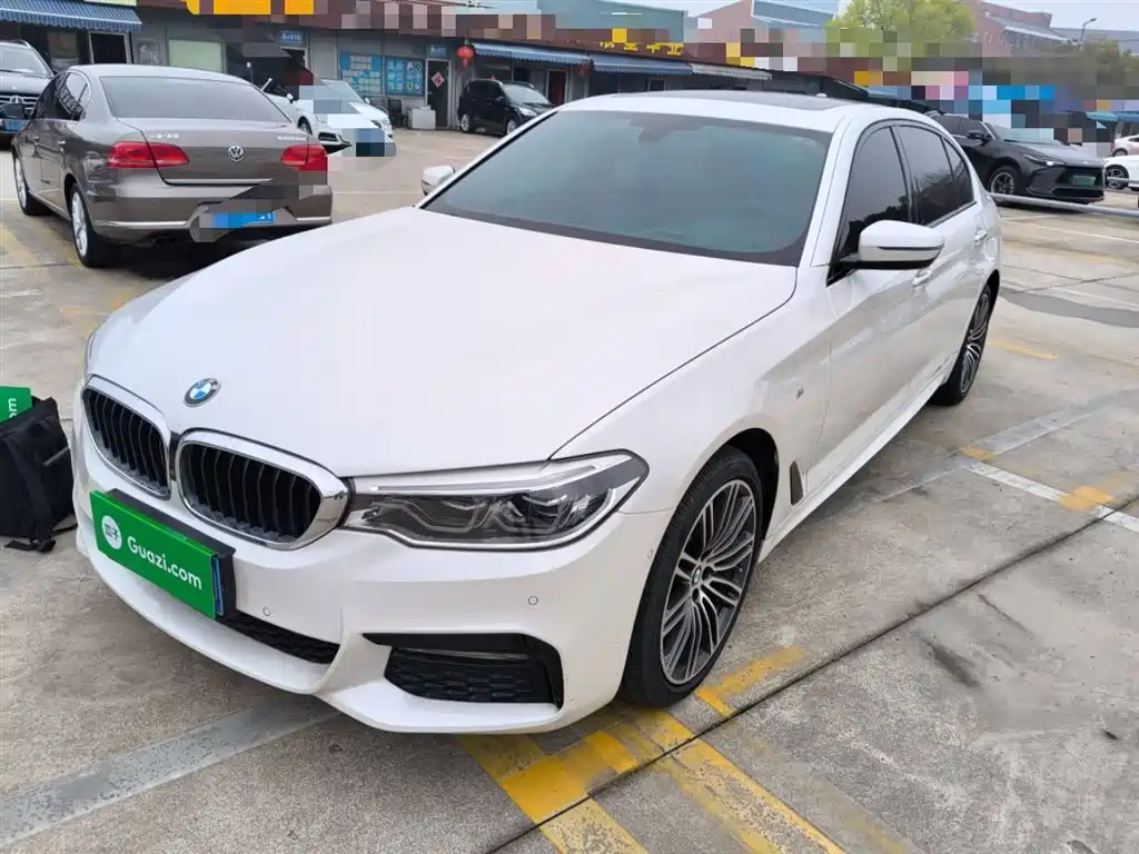 BMW 5 Series 2018 530Li Exclusive M Sports Package купить на сайте DeffCars