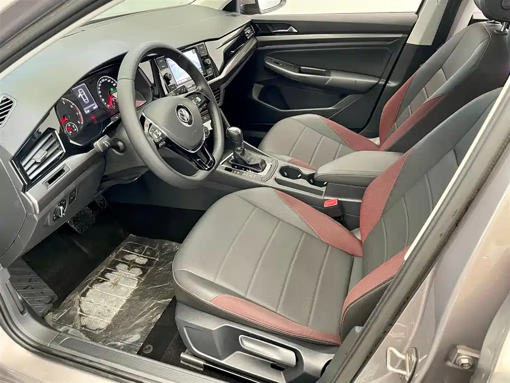 Bora 2019 facelift 1.5L automatic comfort model National VI купить на сайте DeffCars