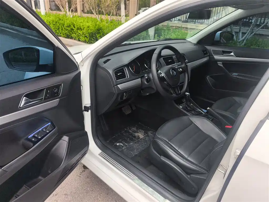 Langxing 2017 230TSI DSG Comfort Edition купить на сайте DeffCars