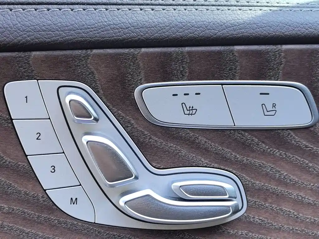 Mercedes-Benz E-Class 2023 E 300 L Luxury Model купить на сайте DeffCars