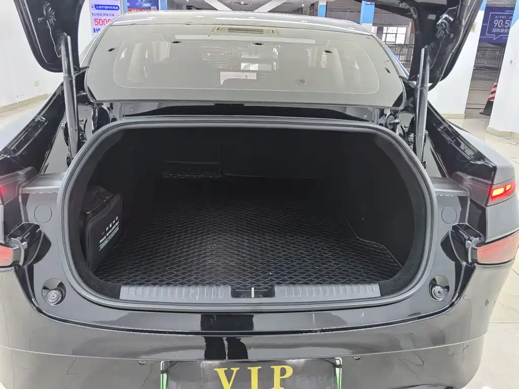 Xpeng P7 2022 model 625E купить на сайте DeffCars