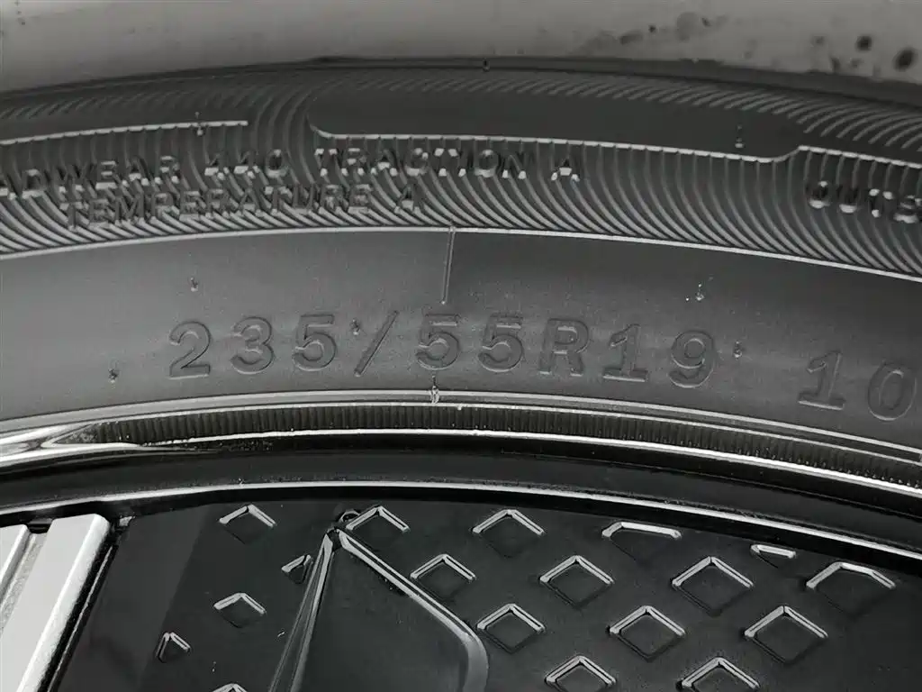 Venucia V DD-i 2023 110km iE version купить на сайте DeffCars