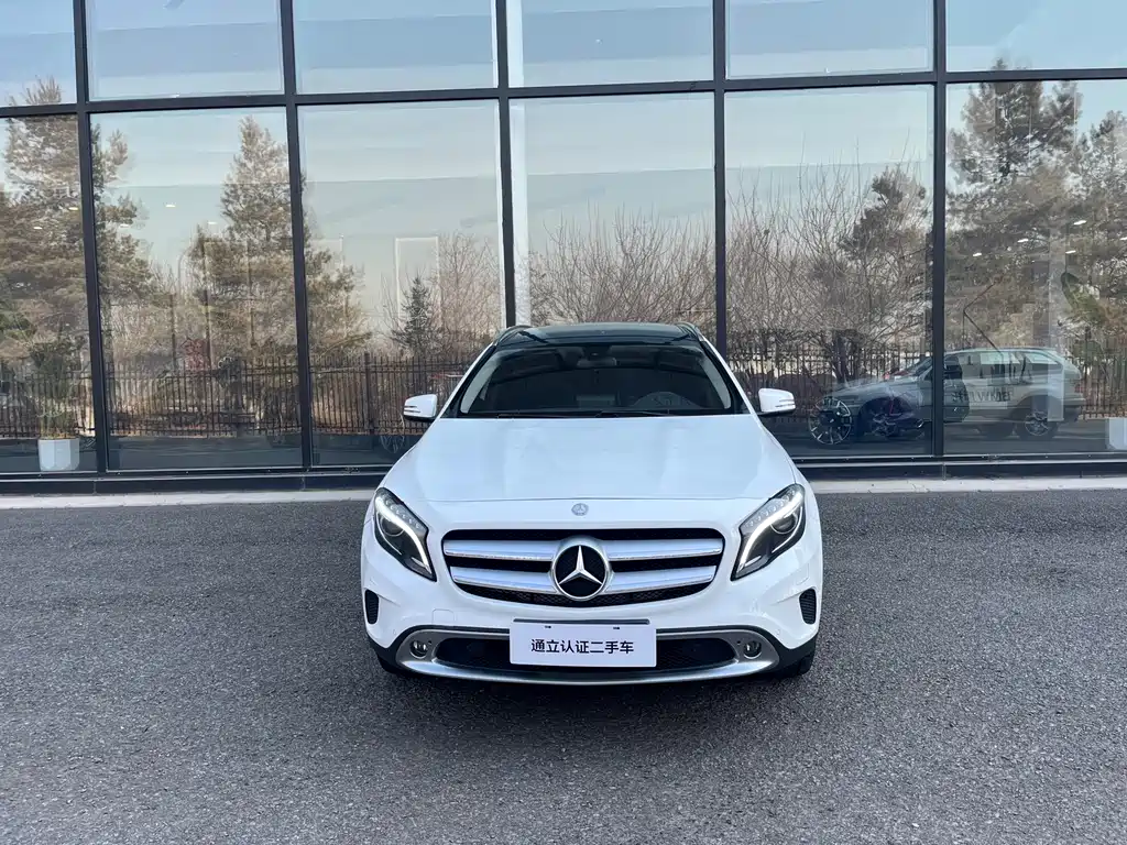 Mercedes-Benz GLA 2016 GLA 200 Fashion Model купить на сайте DeffCars