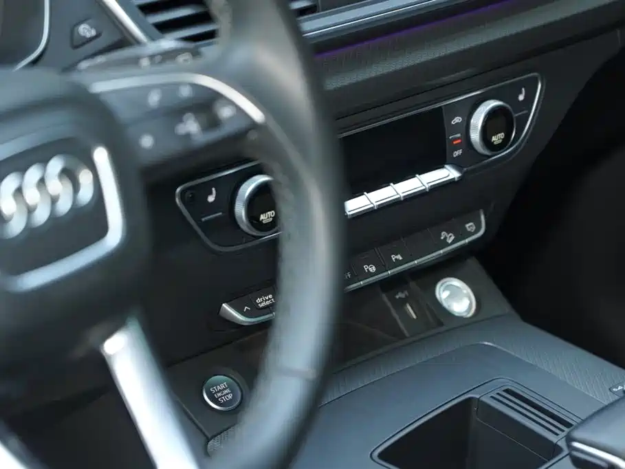 Audi Q5L 2022 45T luxury and dynamic model купить на сайте DeffCars