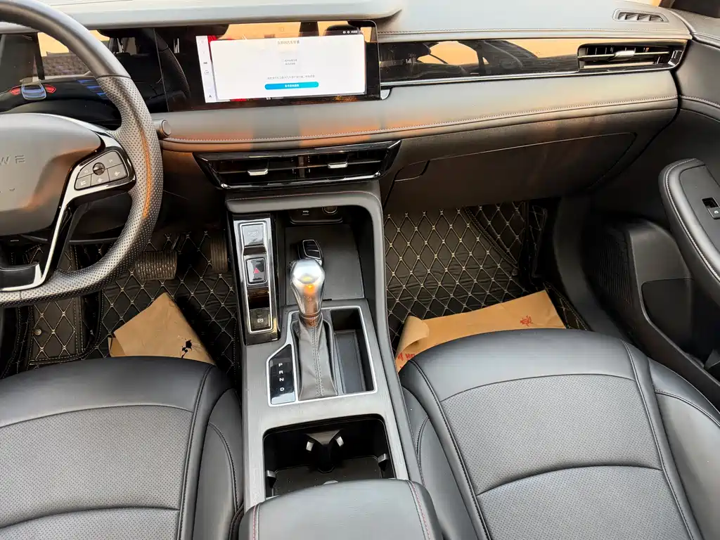 Roewe i5 2023 1.5L CVT Deluxe Edition купить на сайте DeffCars