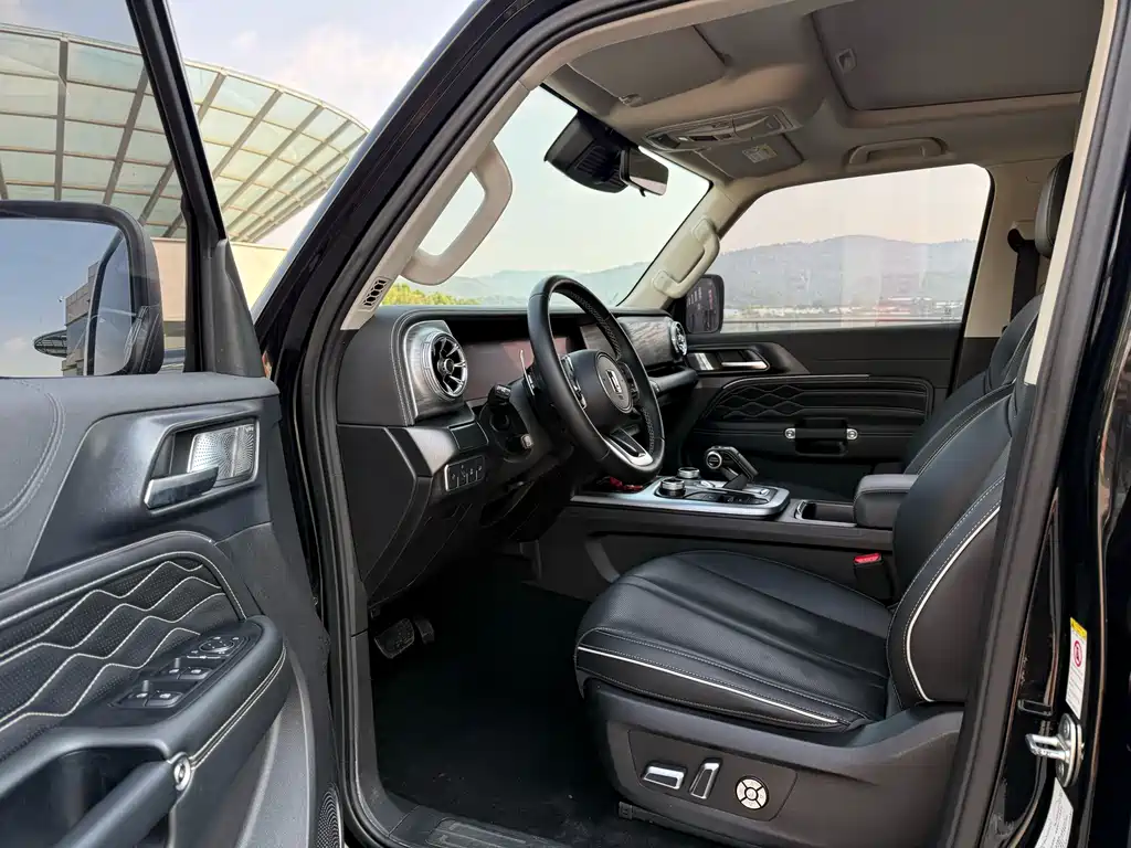 Tank 300 2023 Off-Road Version 2.0T Conqueror купить на сайте DeffCars