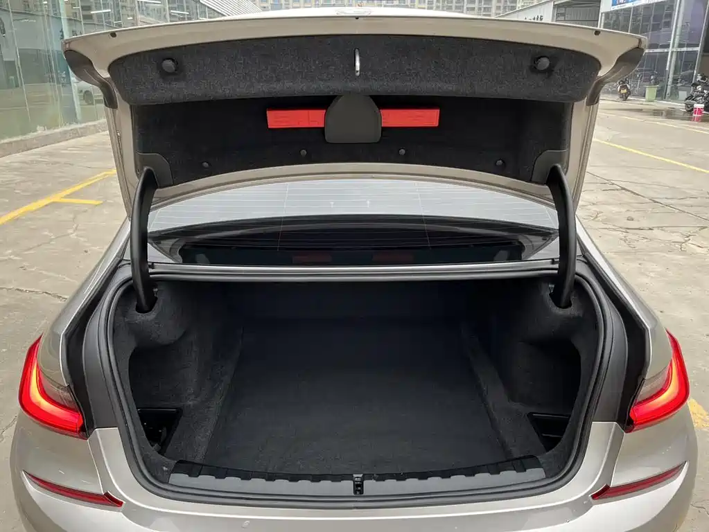 BMW 3 Series 2021 facelift 325Li xDrive M Sports Package купить на сайте DeffCars