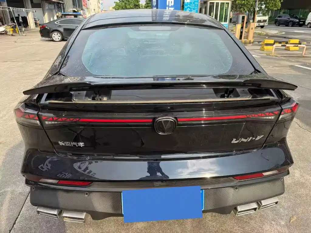 Changan UNI-V 2024 1.5T noble sports model купить на сайте DeffCars