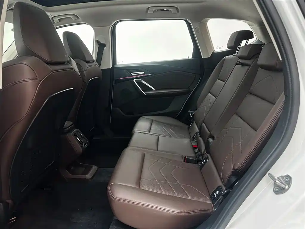 BMW X1 2023 sDrive20Li X Design Package купить на сайте DeffCars