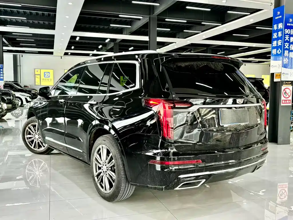 Cadillac XT6 2022 2.0T six-seat two-wheel drive luxury model купить на сайте DeffCars