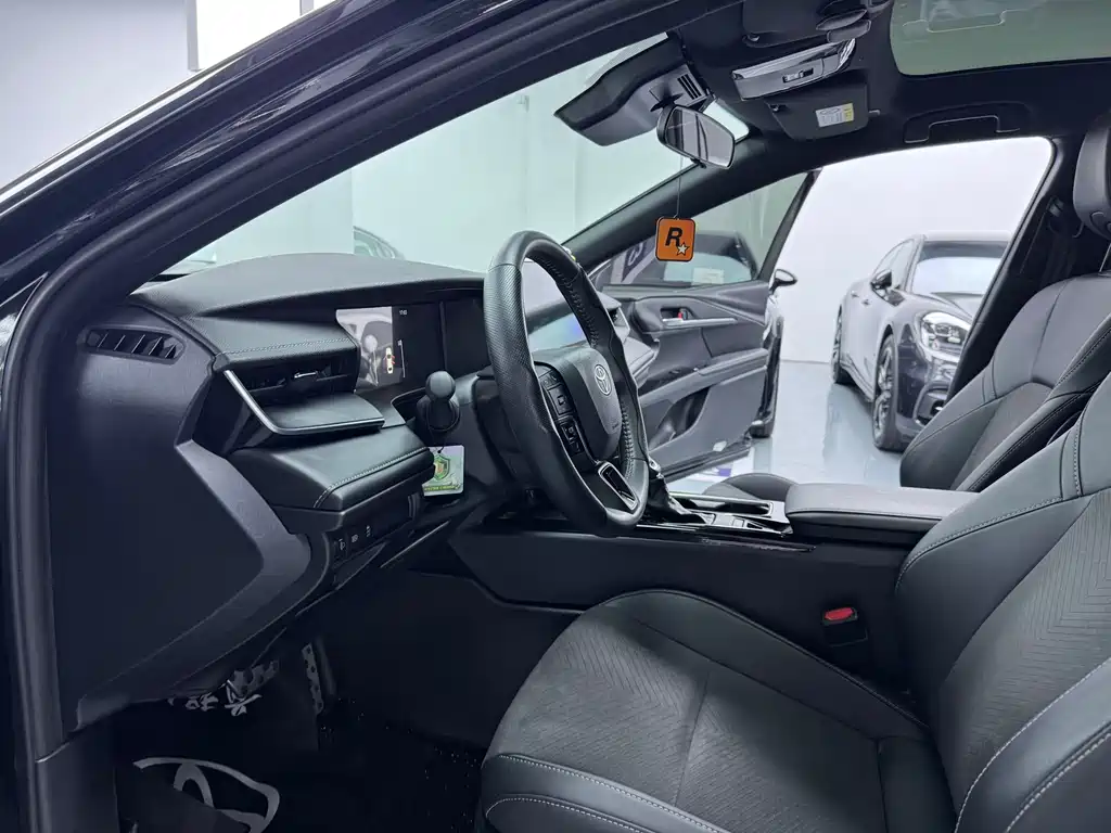 Camry 2024 Dual Engine 2.0HS Sports Edition купить на сайте DeffCars