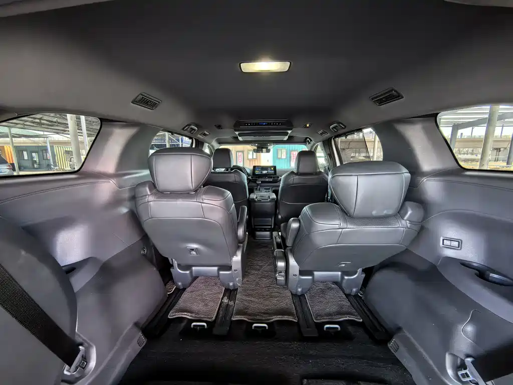 SIENNA 2024 2.5L hybrid four-wheel drive premium version купить на сайте DeffCars